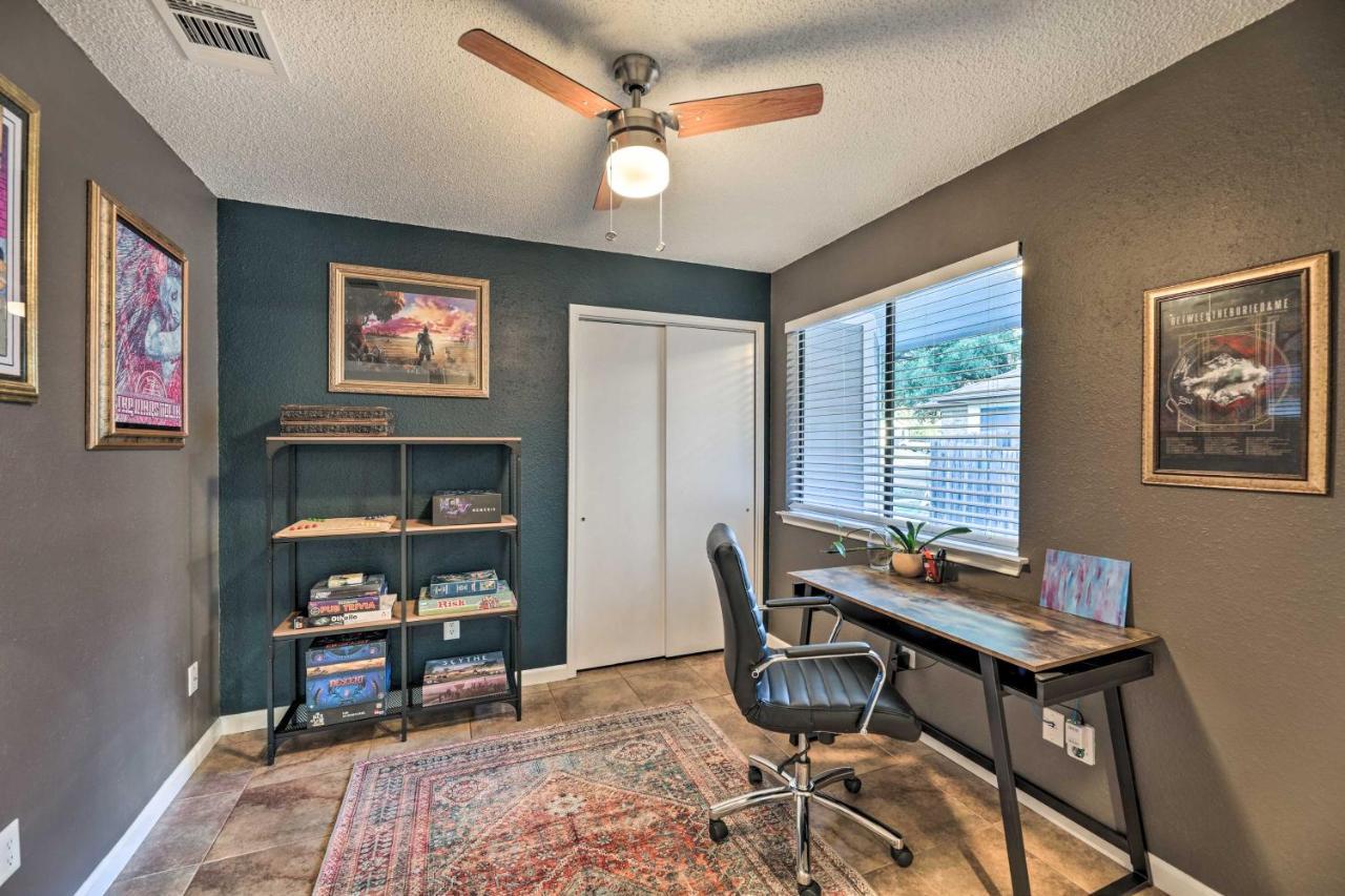 Gorgeous Austin Getaway With Fire Pit About 8 Mi To Dtwn Villa Buitenkant foto