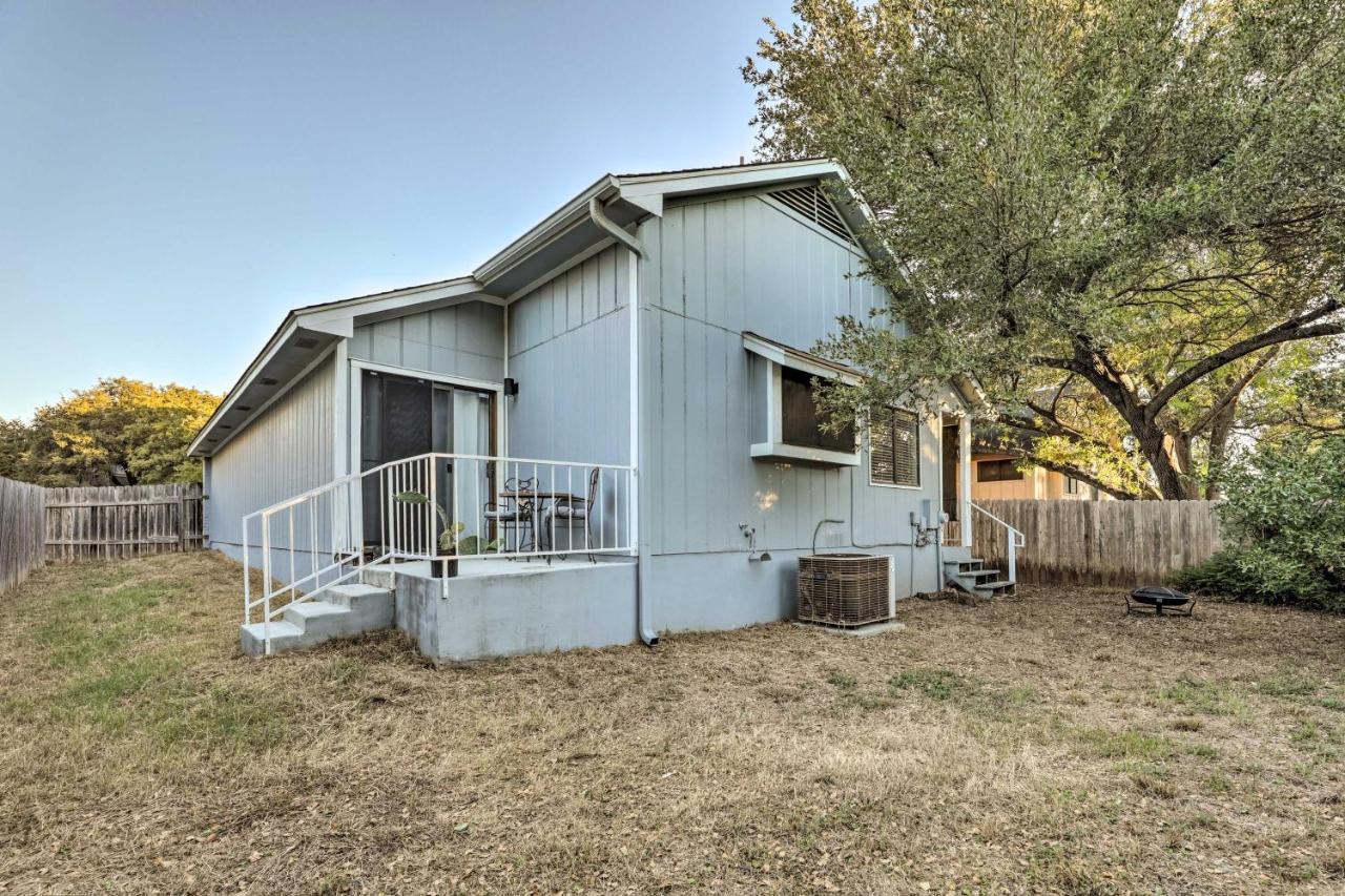 Gorgeous Austin Getaway With Fire Pit About 8 Mi To Dtwn Villa Buitenkant foto